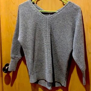 Gorgeous Heather Grey v-neck sweater